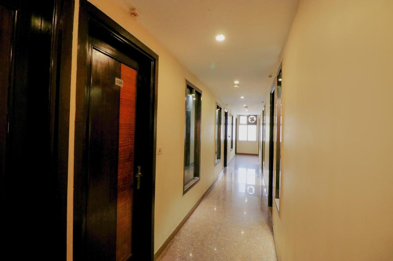 Staybook Hotel Aira New Delhi Railway Station Paharganj Exterior foto