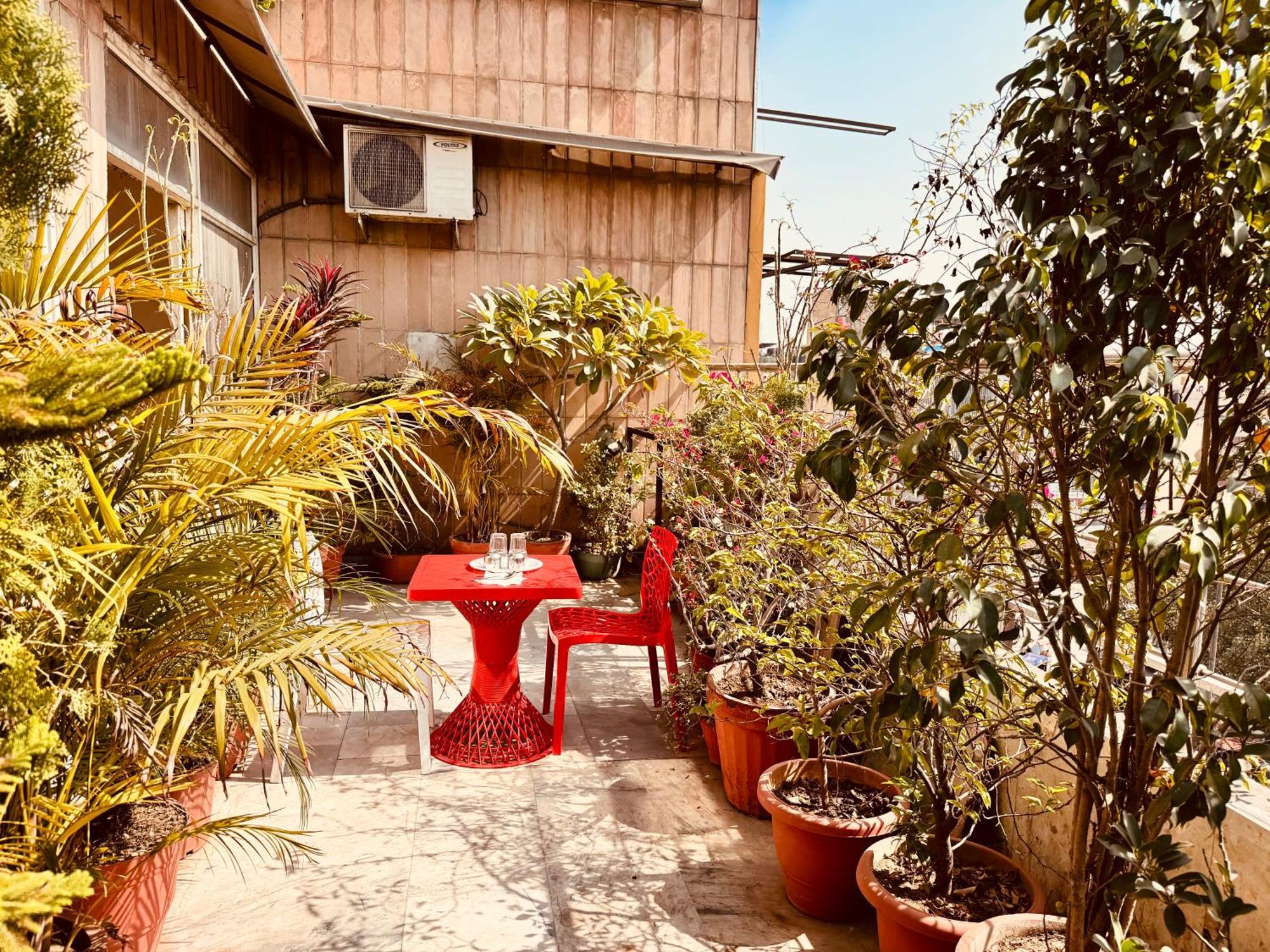 Staybook Hotel Aira New Delhi Railway Station Paharganj Exterior foto