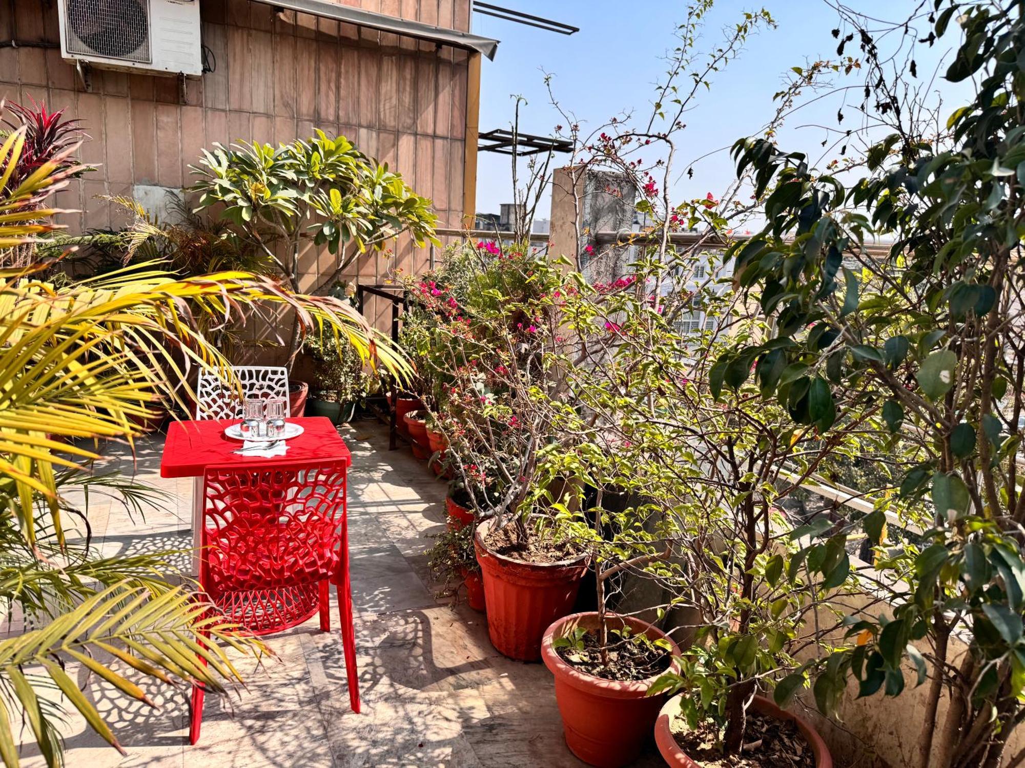 Staybook Hotel Aira New Delhi Railway Station Paharganj Exterior foto